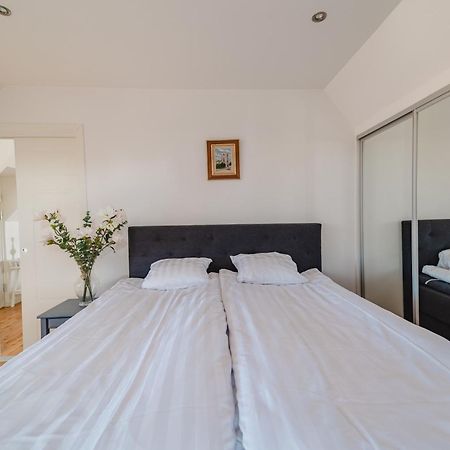 Oesterport - Visby Laegenhetshotell Habitación foto